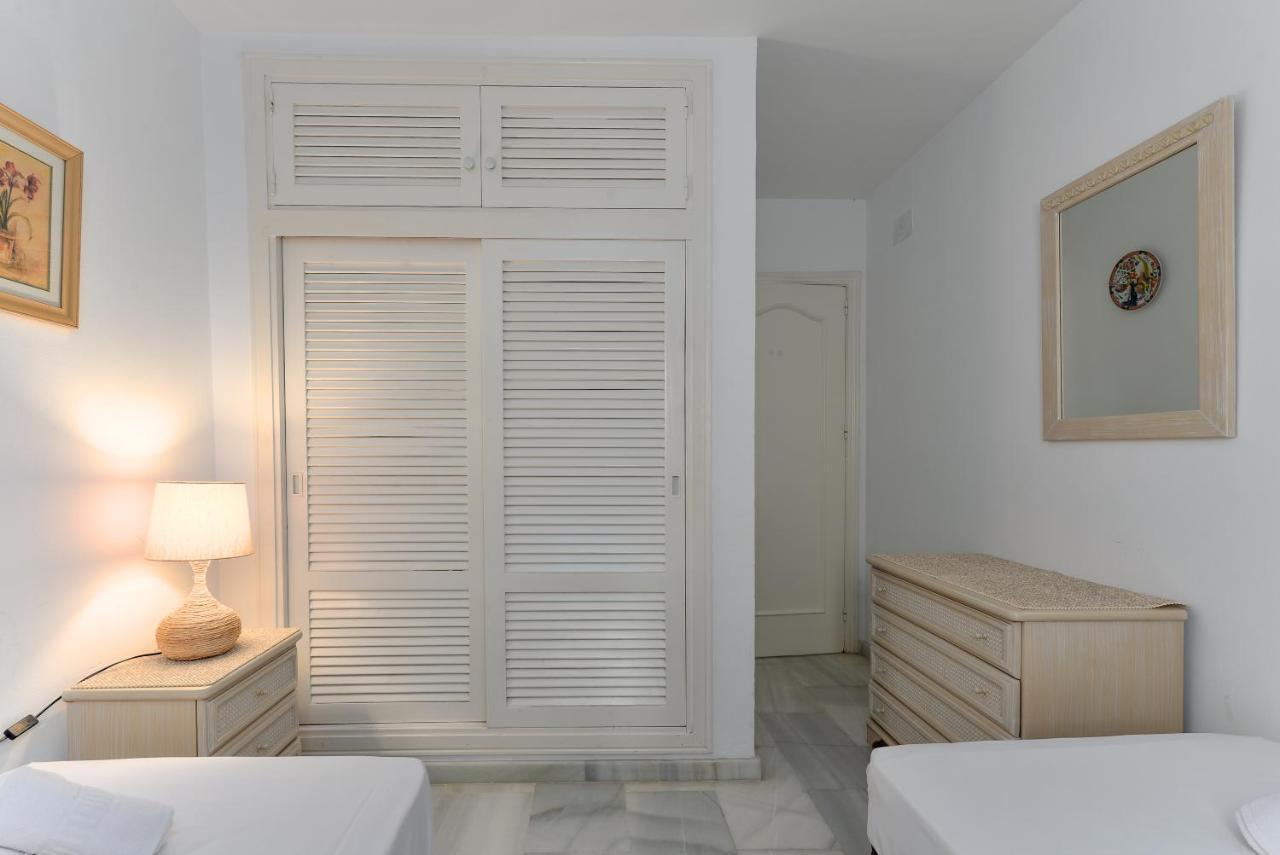 Playa Lucera Apartment Sitio de Calahonda Exterior photo